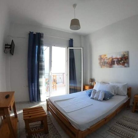 Magdalinos Apartments เนอา สกีโอนี ภายนอก รูปภาพ
